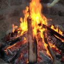 NUTELLASTOCKBROT IN DER GLUT