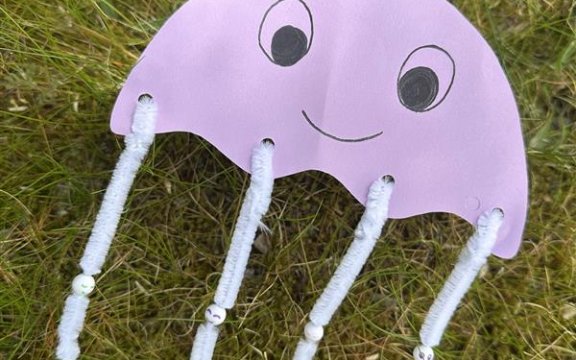 KINDERCLUB AKTION: QUALLE BASTELN