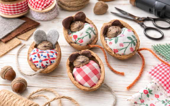 KINDERCLUB AKTION: KREATIVE WALLNUSSSCHALE