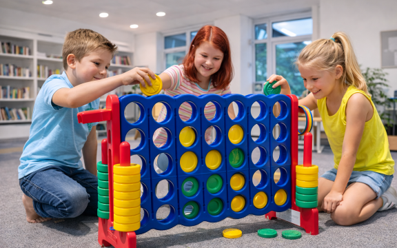 KINDERCLUB AKTION: WIR SPIELEN XXL-4 GEWINNT