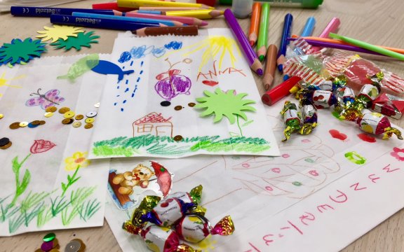 KINDERCLUB AKTION: WUNDERTÜTE BEMALEN