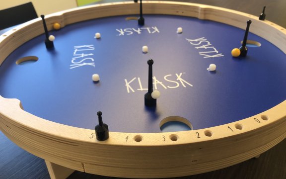 KLASK 4 TURNIER "FLINKE HÄNDE "