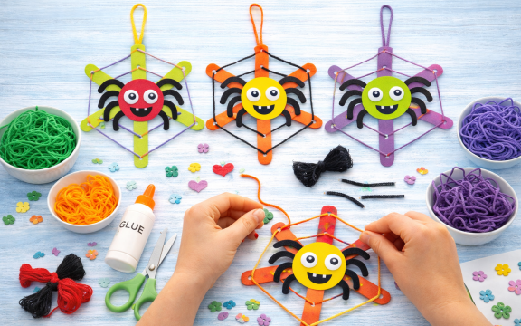 KINDERCLUB AKTION: KLEINE SPINNE WIDERLICH BASTELN