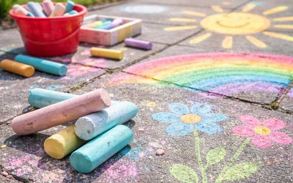 KINDERCLUB AKTION: KREIDEBILD HÜPFSPIEL