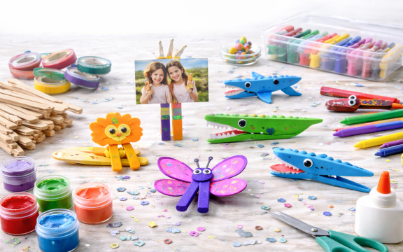 KINDERCLUB AKTION: WÄSCHEKLAMMER BASTELEI