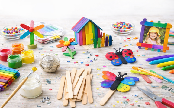 KINDERCLUB AKTION: EISSTIEL LESEZEICHEN