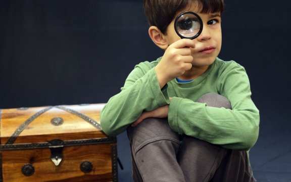KINDERCLUB AKTION: TASCHENLAMPEN SCHATZSUCHE