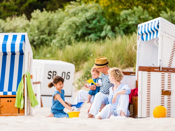 Familie am Zinnowitzer Ostseestrand 