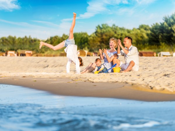 Familie am Zinnowitzer Ostseestrand 