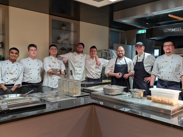 Pxl 20241231 180406414