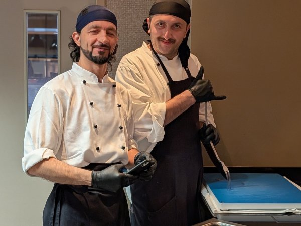 PXL 20251231 173940391.PORTRAIT