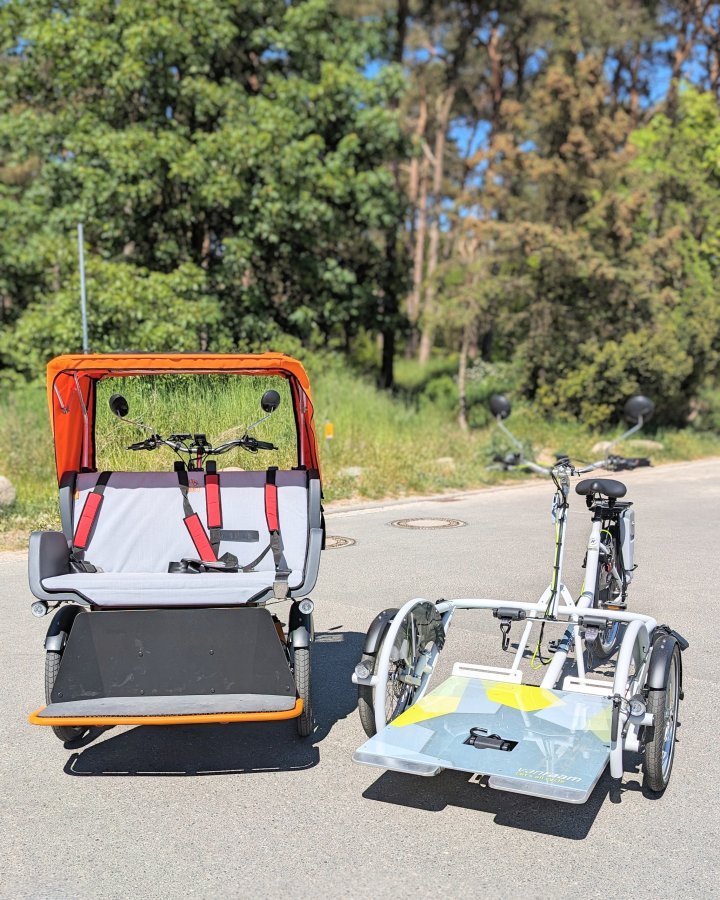 Rikscha und Rollstuhltransportfahrrad